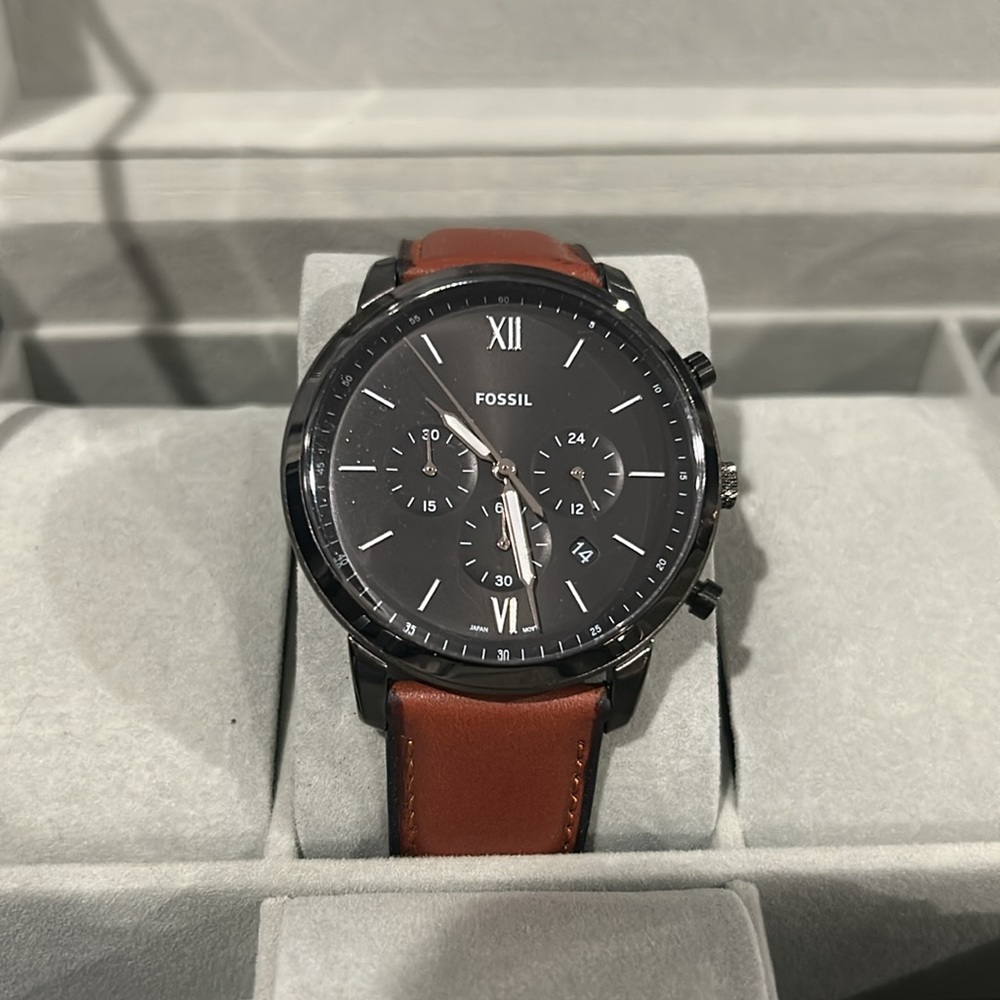 Fossil Neutra Quartz Stainless Steel and Leather Chronograph Watch (FS5512)